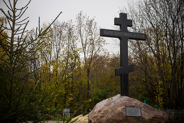 Православная молодежь Чистополя приняла участие в строительстве мемориала