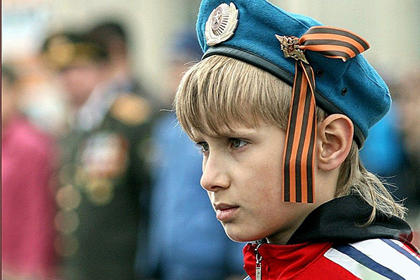 Жителей России не удовлетворяет уровень воспитания патриотизма в школах