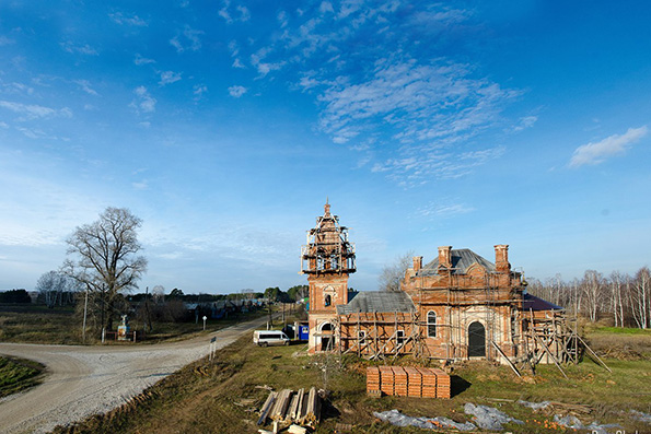 В Петропавловском храме села Умяк продолжаются реставрационные работы