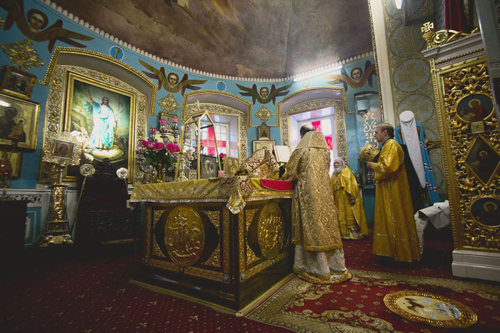 Архиерейское служение в день памяти святителя Николая Чудотворца