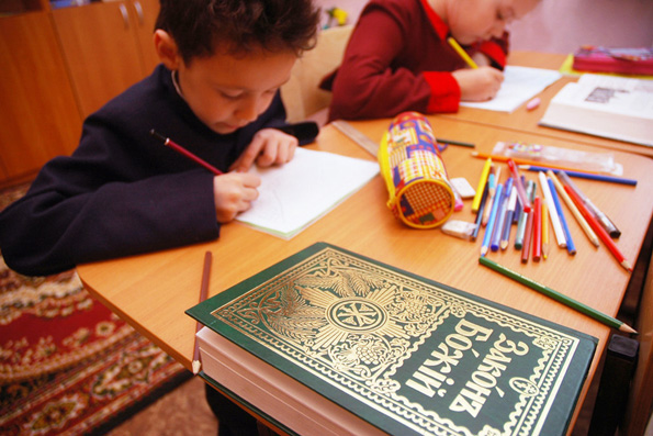 Во многих школах страны отсутствует возможность свободного изучения основ православия