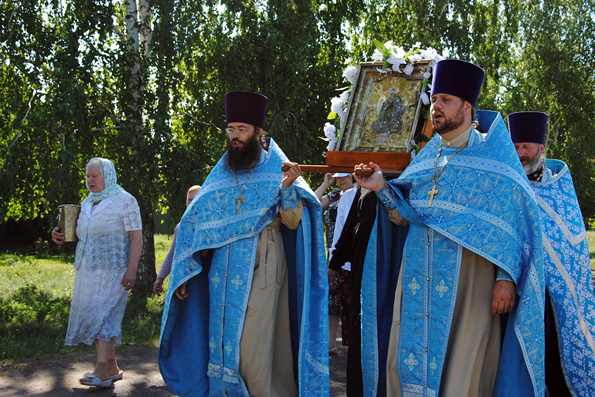 В Спасском благочинии почтили Антоновско-Никольский образ Казанской иконы Божией Матери