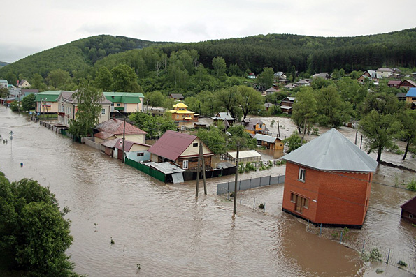Идет сбор средств в пользу пострадавших от водной стихии на Алтае