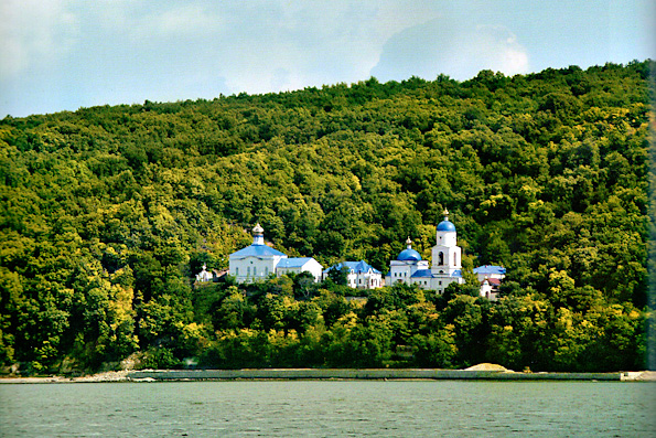 Вознесенский Макарьевский мужской монастырь