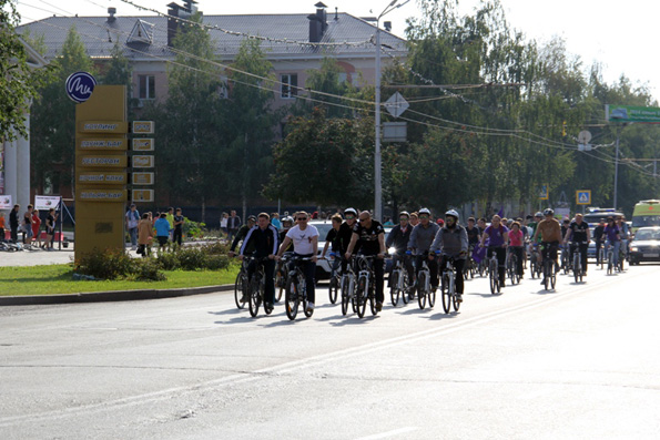 Верующая молодежь Альметьевска приняла участие в велопробеге против экстремизма