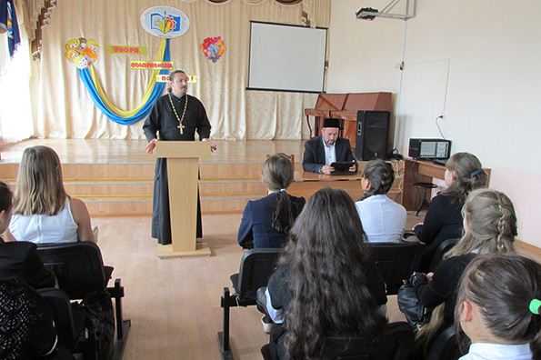 Представители духовенства города Чистополь посетили педагогический колледж