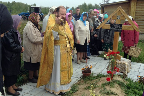 В Салмачах почтили память иеромонаха Александра (Васильева)