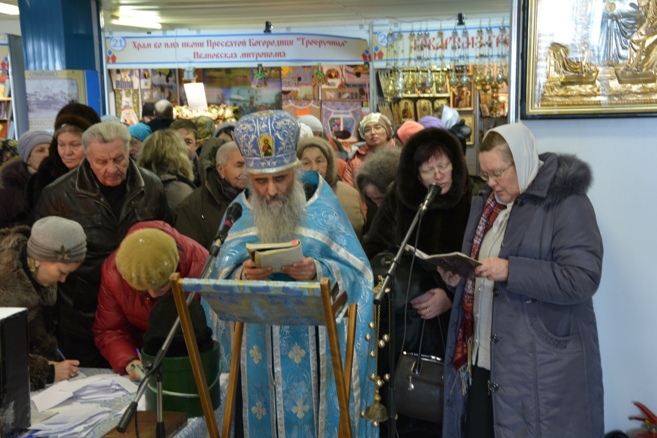 В Казани состоялся молебен о единении народов России и вразумлении поджигателей церквей