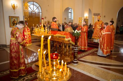Архиерейская служба 9 февраля в Казанском кафедральном соборе г. Альметьевска (фото)
