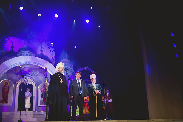 Глава Татарстанской митрополии на епархиальном рождественском фестивале