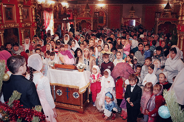 В Болгаре прошла детская Рождественская Литургия