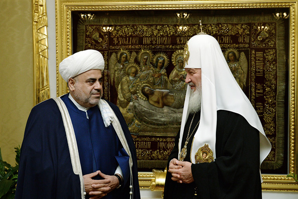 Патриарх Кирилл верит в успех военной операции России в Сирии