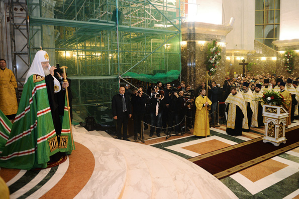 Патриарх Кирилл вознес молитвы о погибших в результате терактов