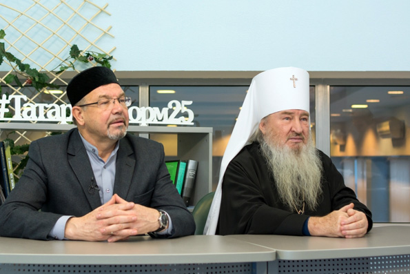 «Пятница, с 13-го»: митрополит Феофан и ректор РИИ Рафик Мухаметшин