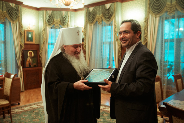 Глава Татарстанской митрополии принял делегацию Генерального консульства Исламской Республики Иран в Казани