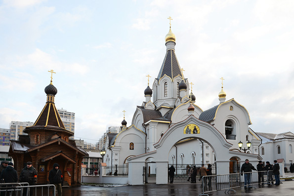 Патриарх Кирилл освятил храм на месте теракта на Дубровке