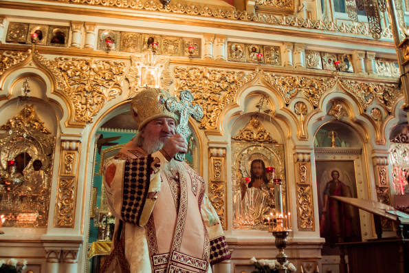 В день памяти святителя Николая Чудотворца митрополит Феофан совершил Литургию в Никольском соборе Казани