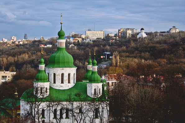 Православная общественность провела в Киеве молитвенное стояние против нападений на храмы