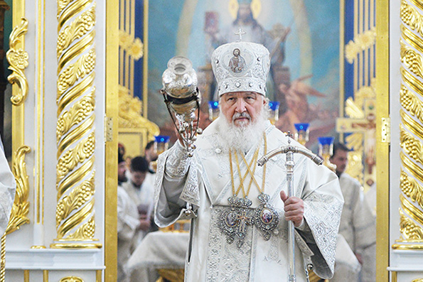 Патриарх Кирилл: возрождение храмов – свидетельство силы духа народа