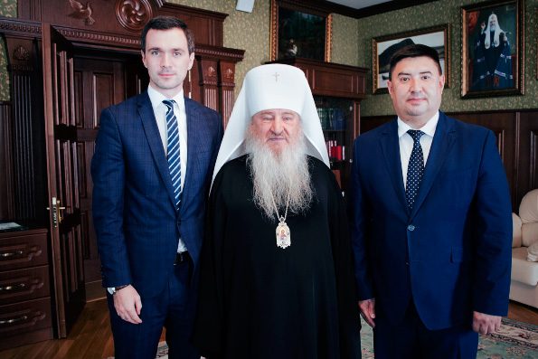 Митрополит Феофан встретился с представителями Исполнительного комитета