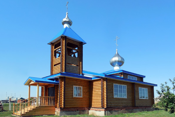 Церковь первоверховных апостолов Петра и Павла, село Ляки