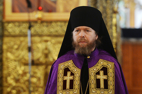 Патриарх Кирилл пожелал епископу Тихону (Шевкунову) иметь попечение о духовном просвещении людей