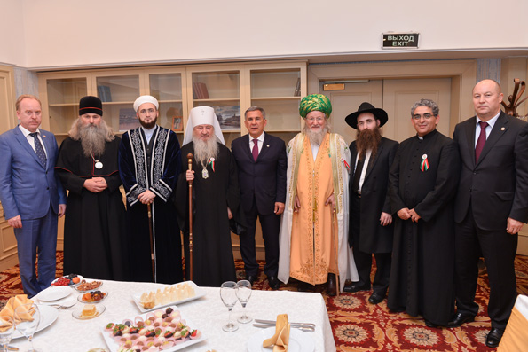 Митрополит Феофан принял участие во встрече Президента РТ с представителями религиозных конфессий республики