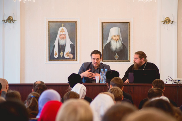 В заключительный день Форума православной молодежи прошла секция «Средства массовой информации в молодежном служении»