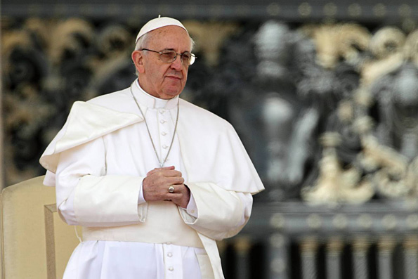 Вместе с беженцами в Европу могут попасть боевики, предостерегает папа Римский