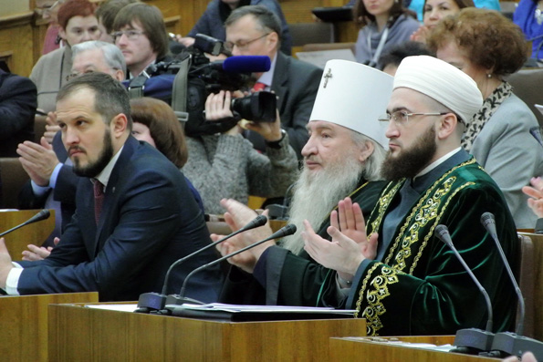 Митрополит Феофан принял участие в первом заседании Общественной палаты РТ нового созыва