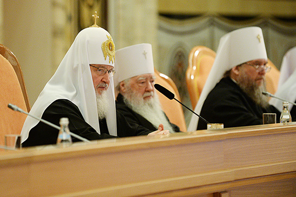 Патриарх Кирилл: Православные Церкви не будут объединяться с другими церквами