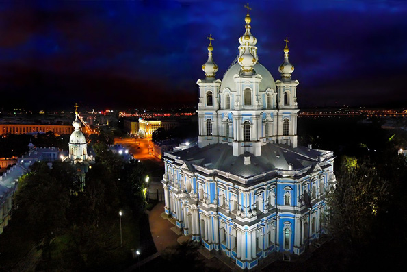 Смольный собор в Петербурге окончательно передали Церкви