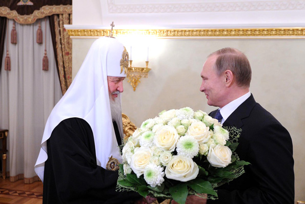 Путин поблагодарил Патриарха Кирилла за укрепление единства российского народа