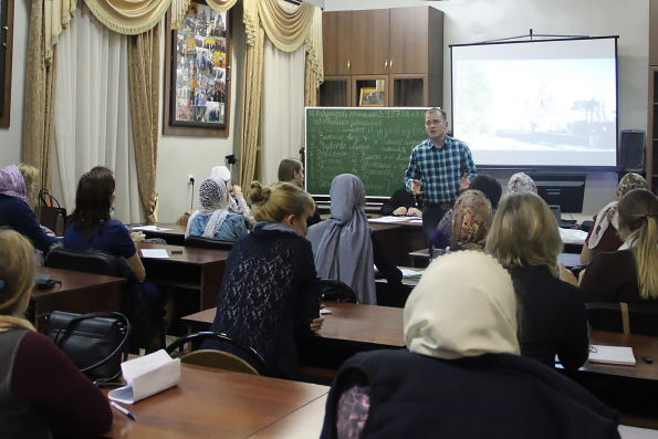 Методы работы с молодежью на приходе обсудили на I Съезде православных педагогов Татарстанской митрополии