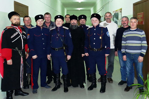 Челнинские казаки встретились с воинами-интернационалистами города Менделеевска