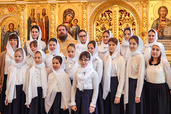 В Духосошественском храме Казани состоялась Божественная литургия для детей