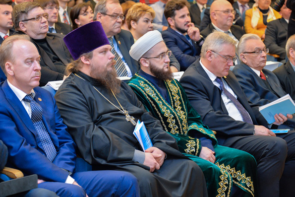 Священнослужитель Казанской епархии принял участие в конференции, посвященной 10-летию Общественной палаты РТ