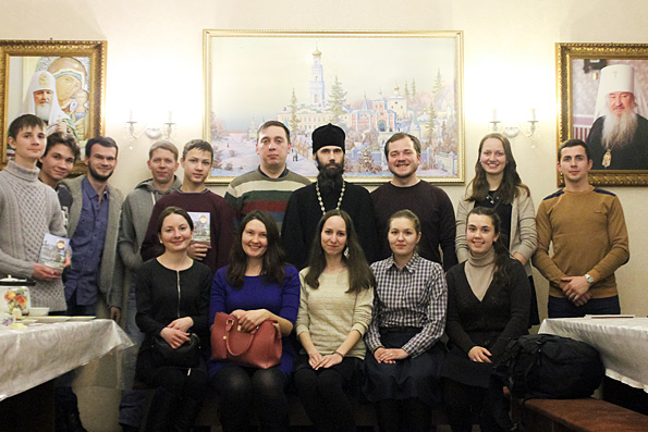 Участники молодежного клуба «Азбука» посетили Кизический монастырь