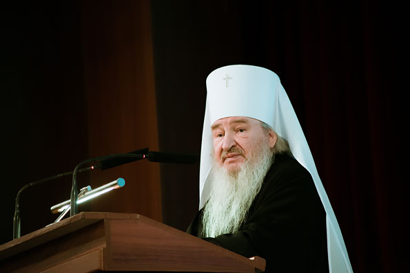 Митрополит Феофан выступил на проходящем в Казани международном форуме «Руками женщины»