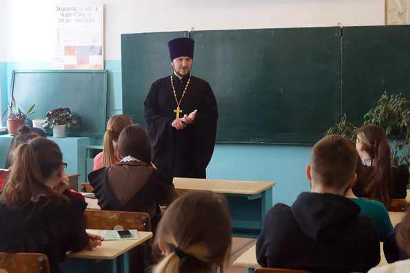 В селе Усады Высокогорского района прошла встреча священника со школьниками