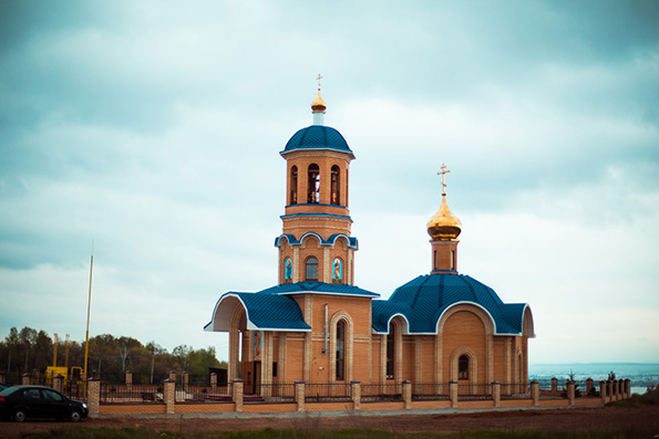 Митрополит Феофан совершил освящение Петропавловского храма села Соколка