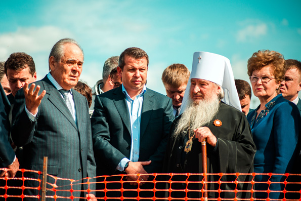 Митрополит Феофан и М. Шаймиев приняли участие в рабочем совещании по воссозданию собора Казанской иконы Богородицы