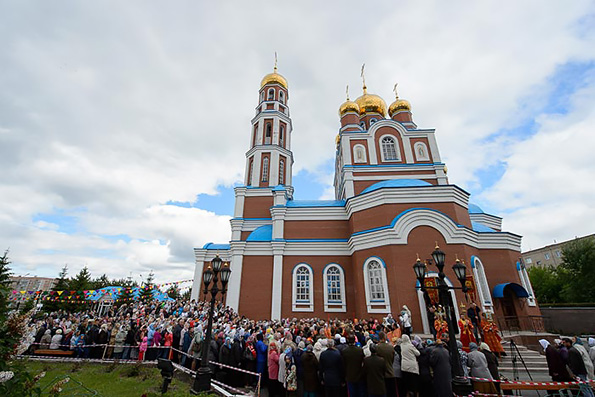 В городе Петропавловске Северо-Казахстанской области прошли торжества по случаю принесения Казанской чудотворной иконы Божией Матери