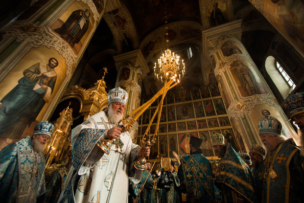 Запись прямой трансляции патриаршей Божественной литургии в Благовещенском соборе Казанского кремля