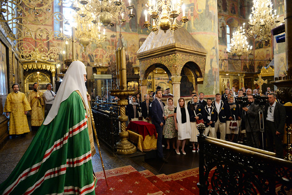 Патриарх Кирилл призвал российских олимпийцев не поддаваться давлению