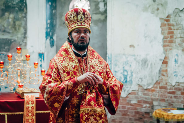 Епископ Мефодий совершил Божественную литургию в храме женского монастыря города Бугульмы