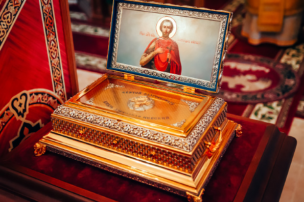 Восстанавливающийся Александро-Невский мужской монастырь села Сосновка отметил престольный праздник