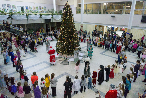 В Елабуге во Дворце культуры прошла рождественская елка для детей из Елабужского благочиния