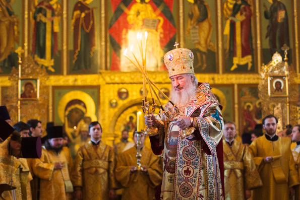 В попразднство Рождества Христова митрополит Феофан возглавил богослужение в Благовещенском соборе Кремля