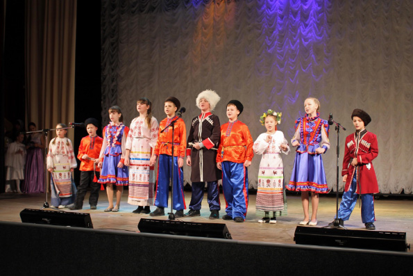 В Чистополе состоялся II Рождественский епархиальный фестиваль воскресных школ